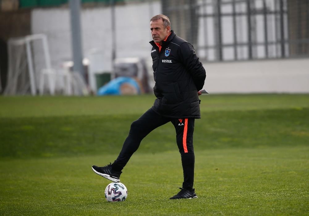 Trabzonspor, Abdullah Avcı ile yükselişini sürdürüyor