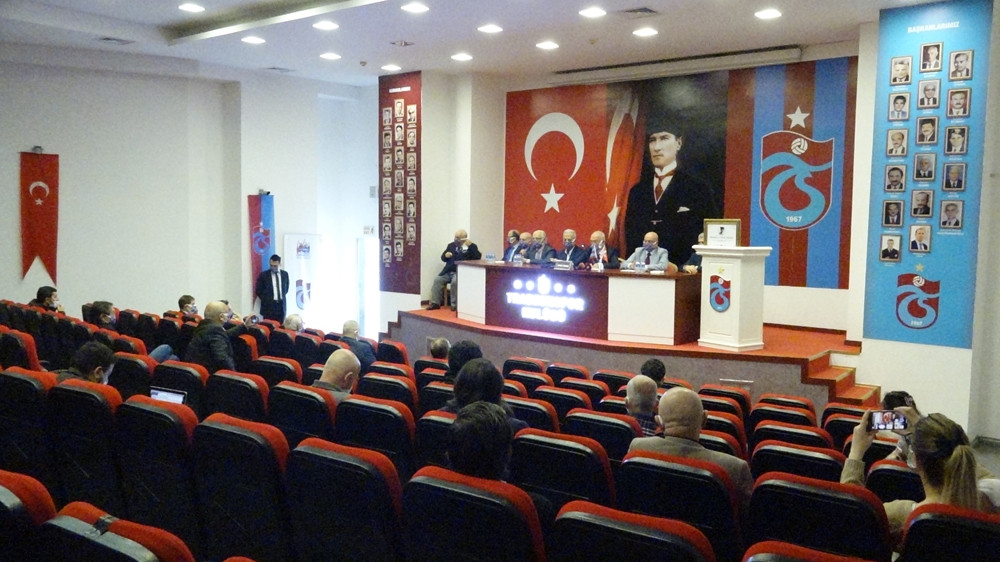 Trabzonspor Divan Kurulu Başkanı Ali Sürmen, yeniden aday olduğunu açıkladı