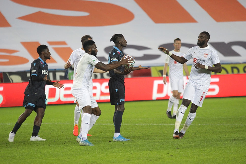 Trabzonspor, evinde karşılaştığı DG Sivasspor ile 1-1 berabere kaldı