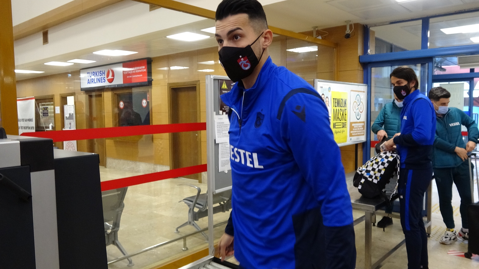 Trabzonspor, Galatasaray maçı için İstanbul’a gitti