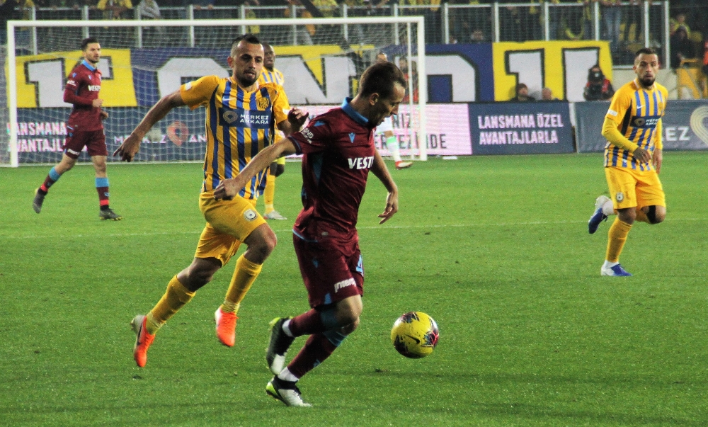 Trabzonspor Liderliğe Yükseldi