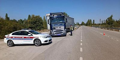 Trafikte bayram önlemleri kapsamında ağır taşıtlara kısıtlama