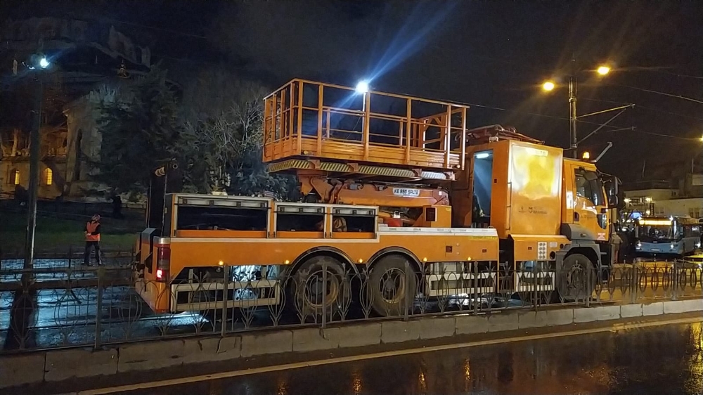 Tramvay Hattının Katener Teli Zarar Gördü, Seferler Durdu