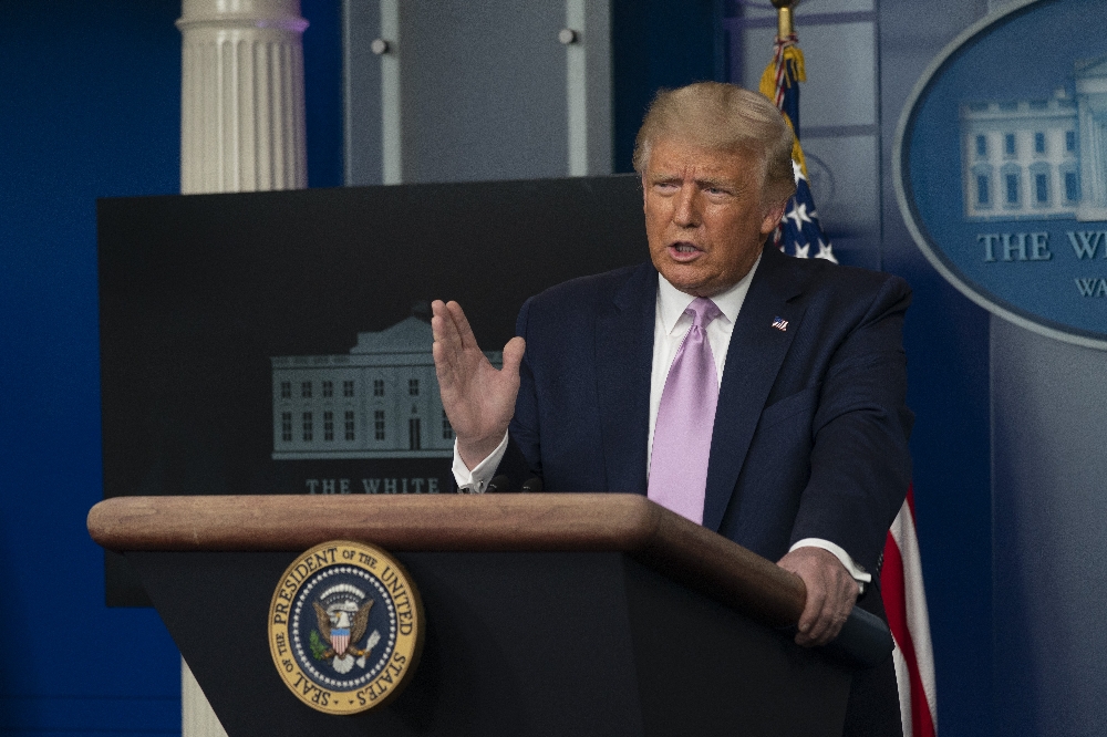 Trump’ın Kovid-19’a karşı plazma tedavisini açıklaması bekleniyor