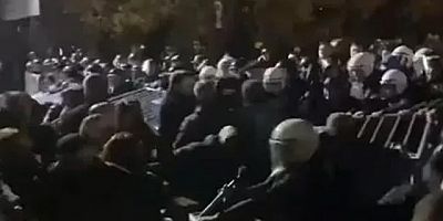 Tunceli’de kayyum kararı sonrası polise saldırı! Sokak çağrısı yaptılar