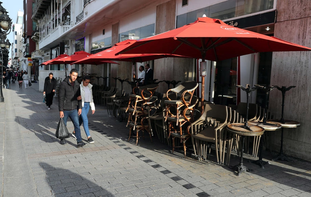 Tunus’ta sokağa çıkma yasağı ilan edildi