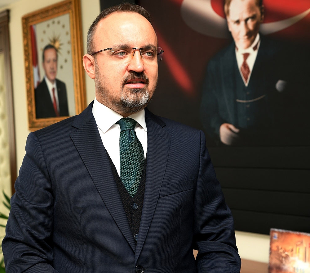 Turan, CHP’li vekillerin istifasını değerlendirdi