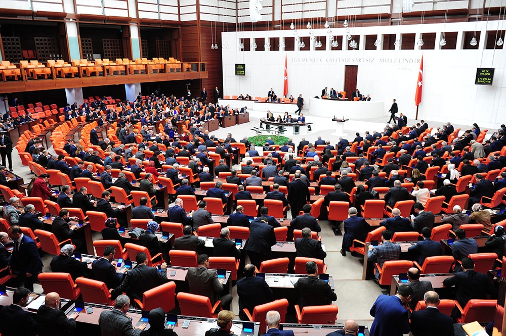 Türk askeri 18 ay daha Afganistan’da görev yapacak