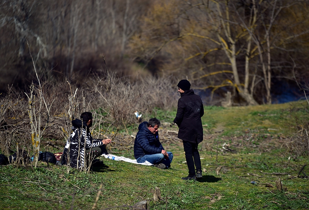 Türk bayrağı var diye dövdüler