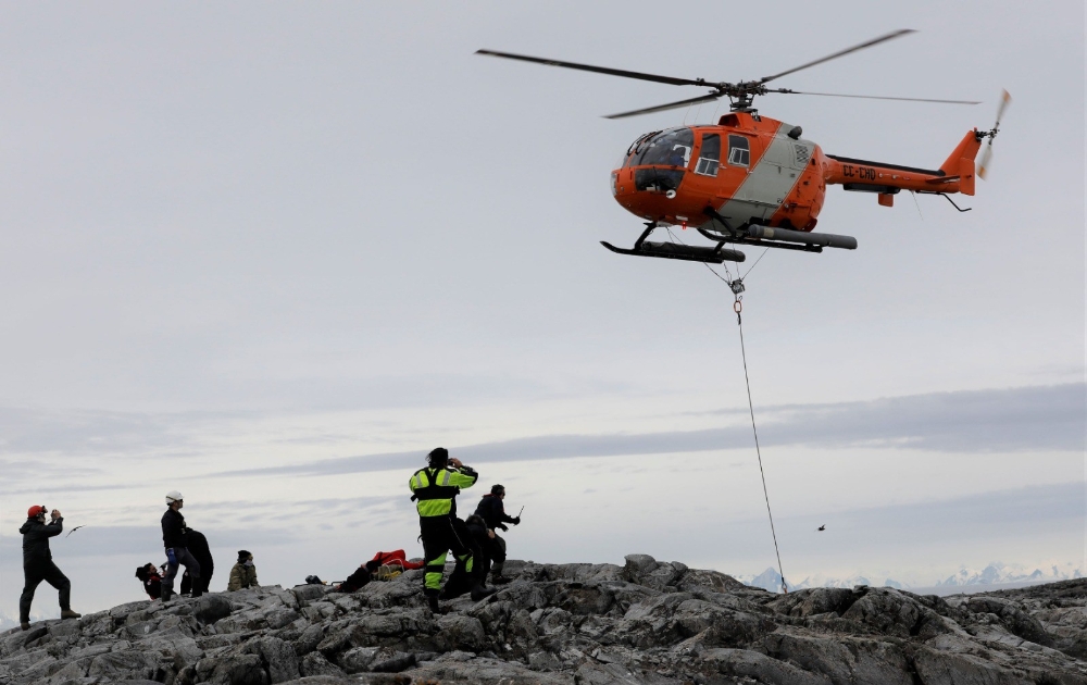 Türk ekibi Beyaz Kıta’da çalışmalara başladı