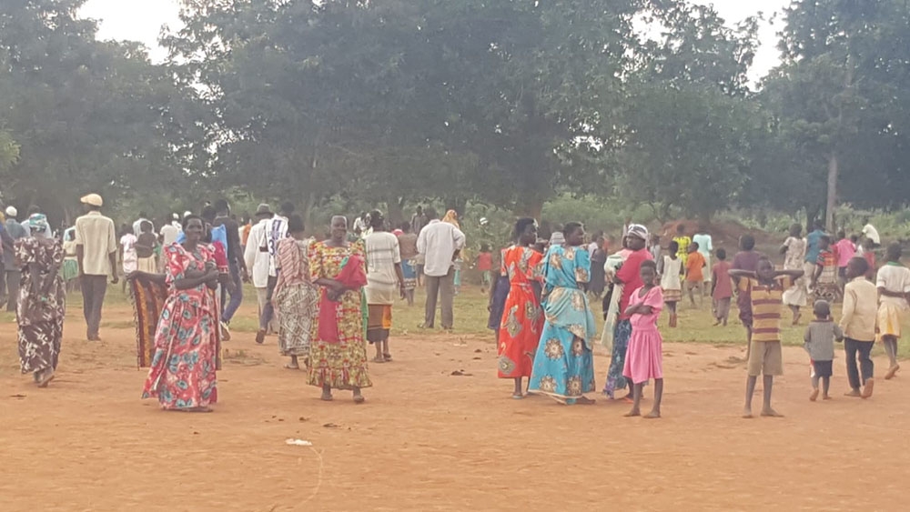 Türk hayırseverlerden Uganda’da 100’den fazla kurban yardımı