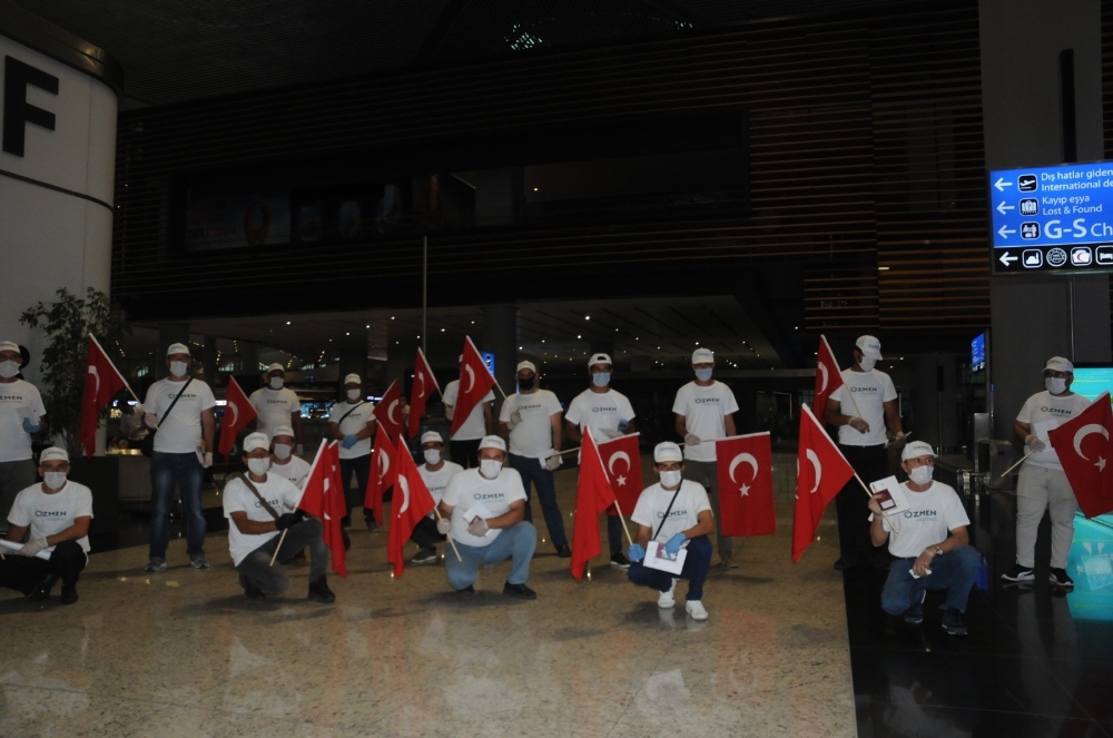 Türk işçiler özel izinle Malta’ya gitti