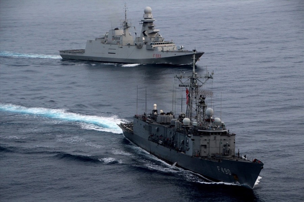 Türk, İtalyan ve Yunan fırkateynlerinden Akdeniz’de ortak eğitim