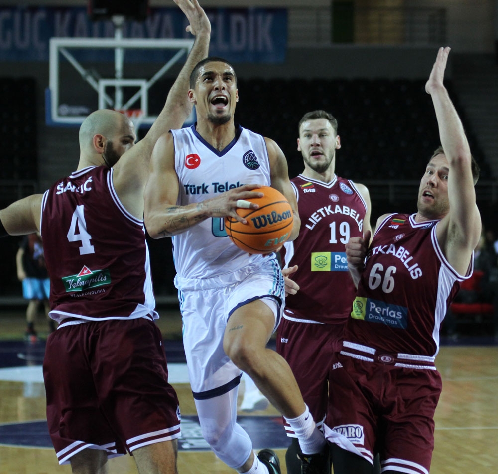 Türk Telekom adım adım üst tura