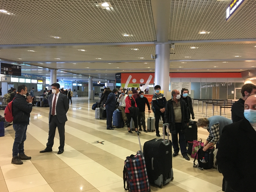Türk vatandaşları Ukrayna’dan tahliye ediliyor