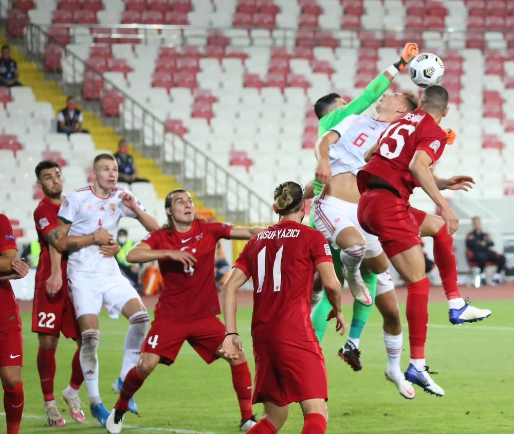 Türkiye FIFA dünya sıralamasında 3 basamak geriledi
