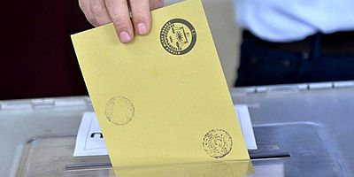 Türkiye sandık başına gidiyor: 1,3 milyon genç ilk kez oy kullanacak