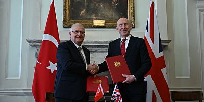 Türkiye ve İngiltere, Eurofighter Typhoon Projesi için sözleşme imzaladı