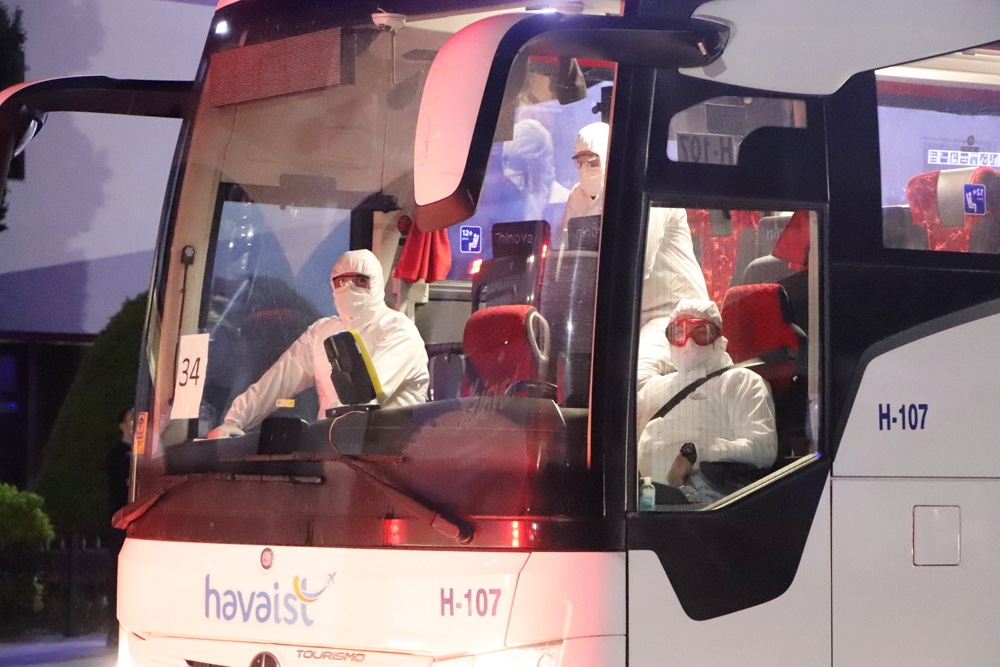 Türkiye’deki Cezayirli vatandaşlar ülkelerine döndü