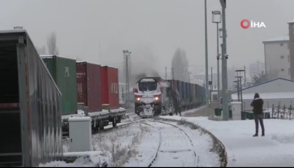 Türkiye’den Çin’e gidecek ikinci ihracat treni Kars’ta