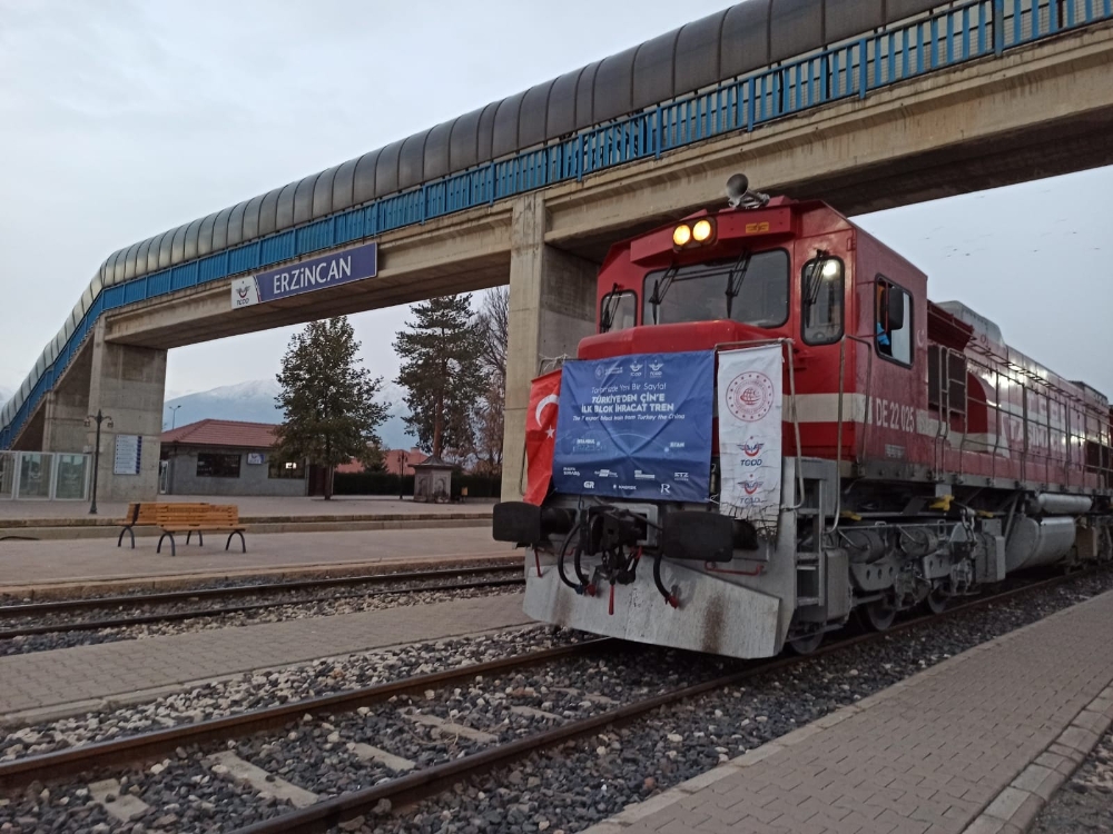 Türkiye’den Çin’e giden ilk ihracat treni Erzincan’dan geçti
