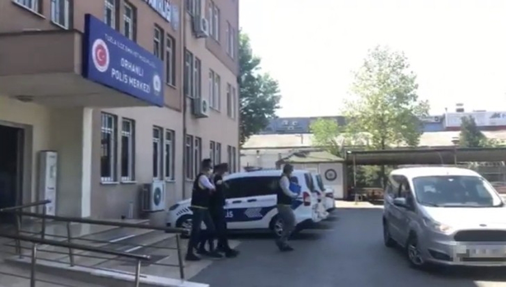 Tuzla’da kafedeki silahlı çatışma anları kamerada