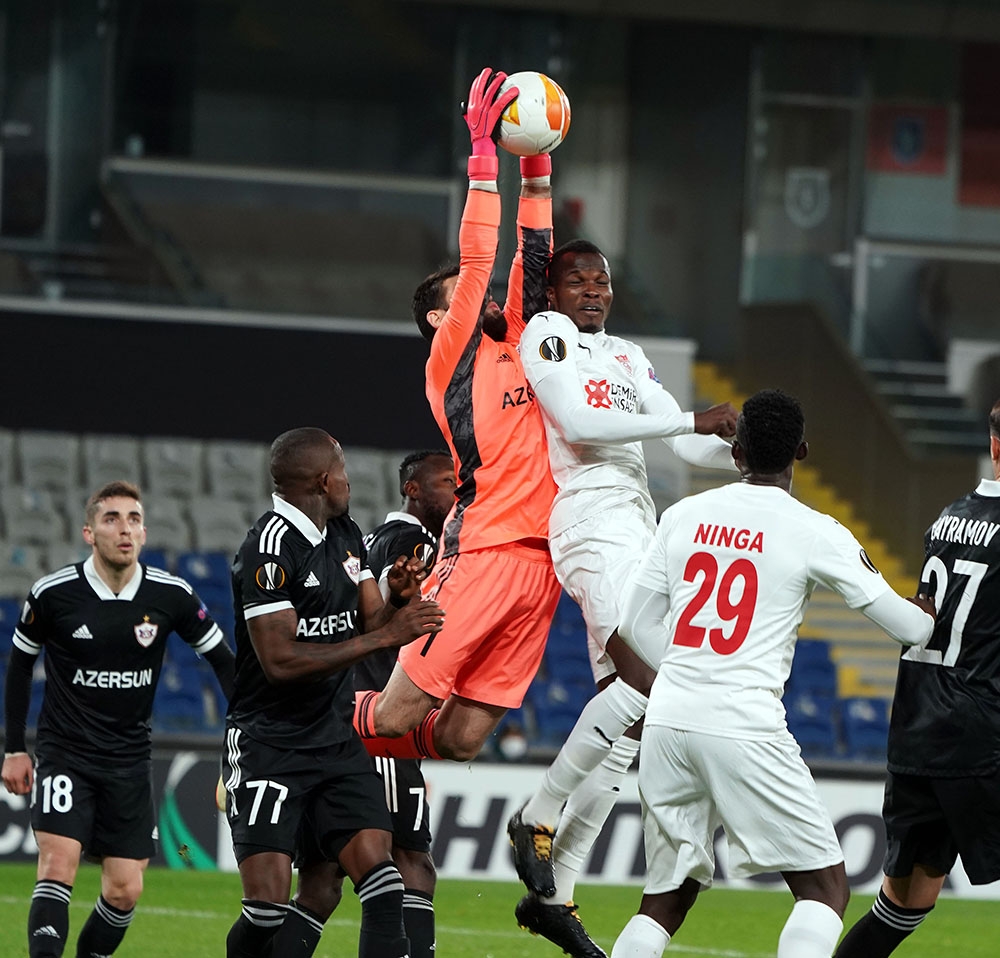 UEFA Avrupa Ligi: Karabağ: 1 - DG Sivasspor: 1 (İlk yarı)