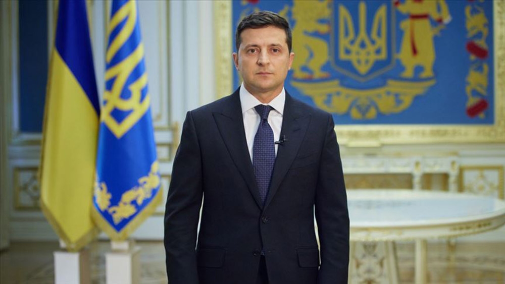 Ukrayna Devlet Başkanı Zelenskiy halka sesleniş konuşmasını ilk kez Rusça yaptı