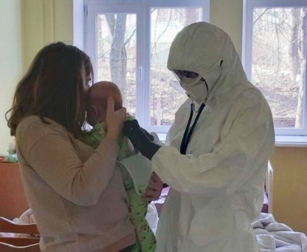 Ukrayna’da 3 aylık bebek korona virüse yakalandı