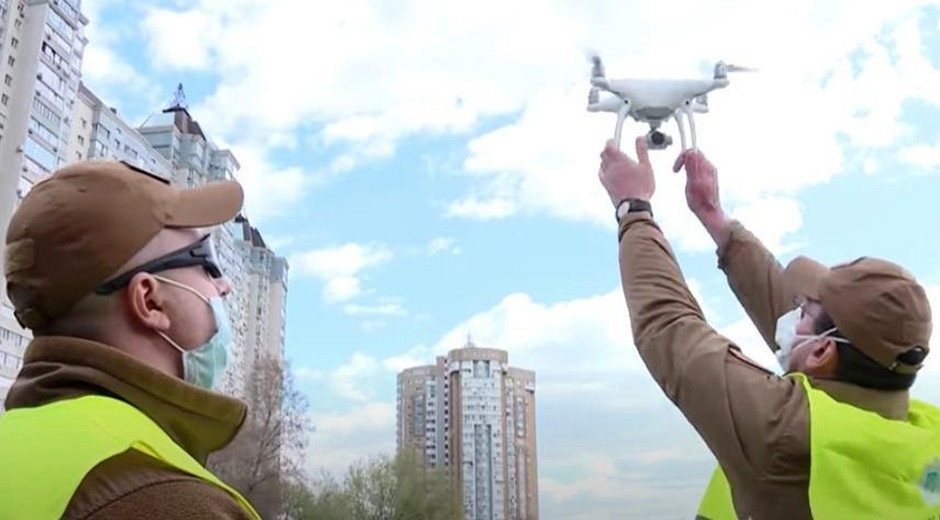 Ukrayna’da karantinaya uymayanlar drone ile yakalanıyor