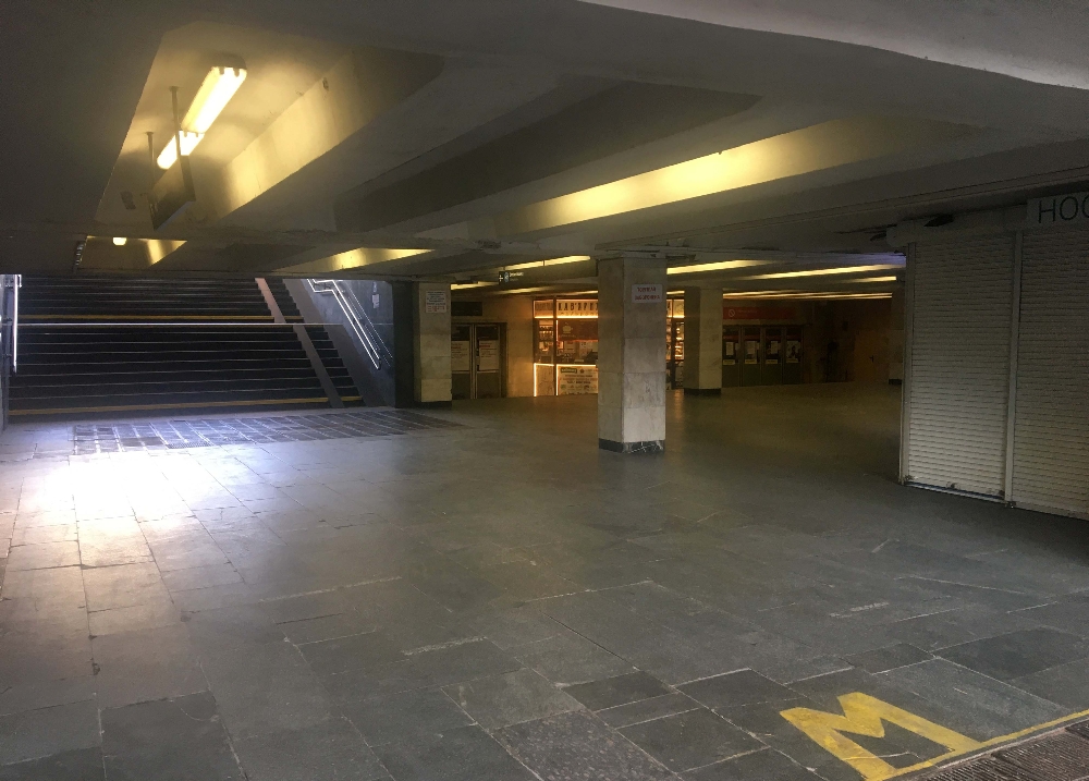 Ukrayna’da korona endişesi nedeniyle metrolar kapatıldı