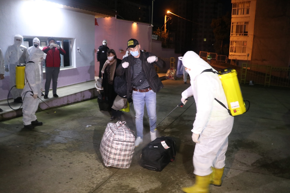 Ukrayna’dan getirilen 1’i bebek 180 Türk vatandaşı Rize’de karantinaya alındı
