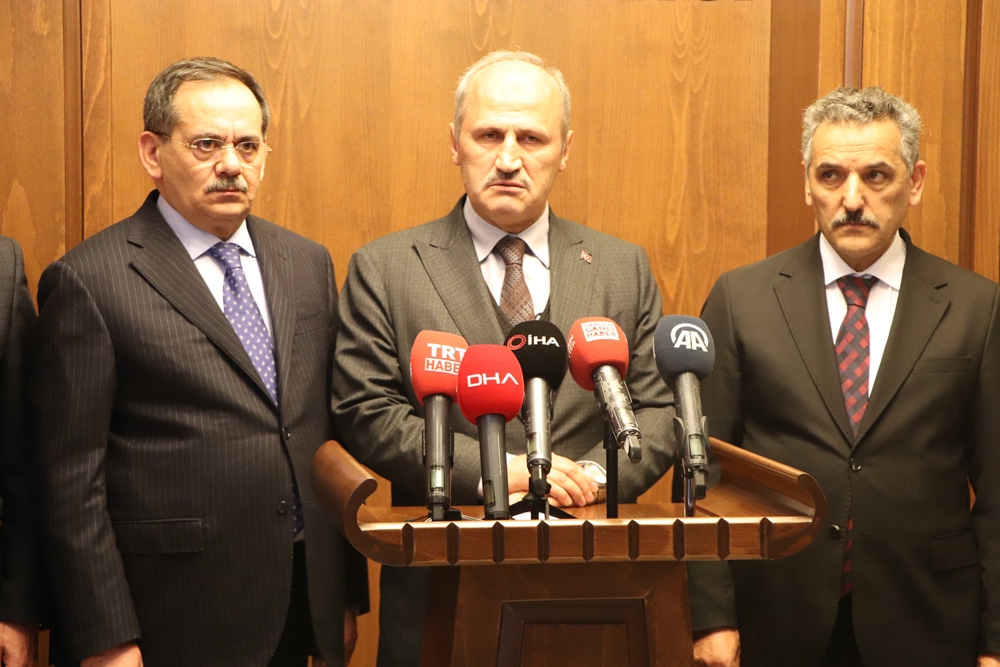 Ulaştırma ve Altyapı Bakanı Turhan: 