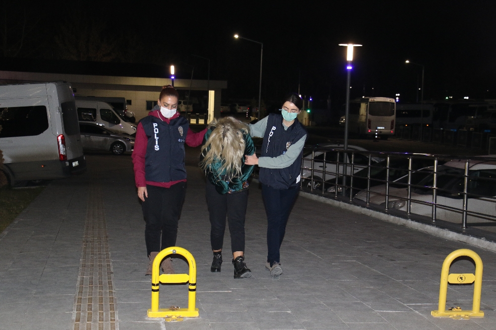 Ümitcan Uygun’un uyuşturucu kullandığı görüntülerde yanında bulunan kadın yakalandı