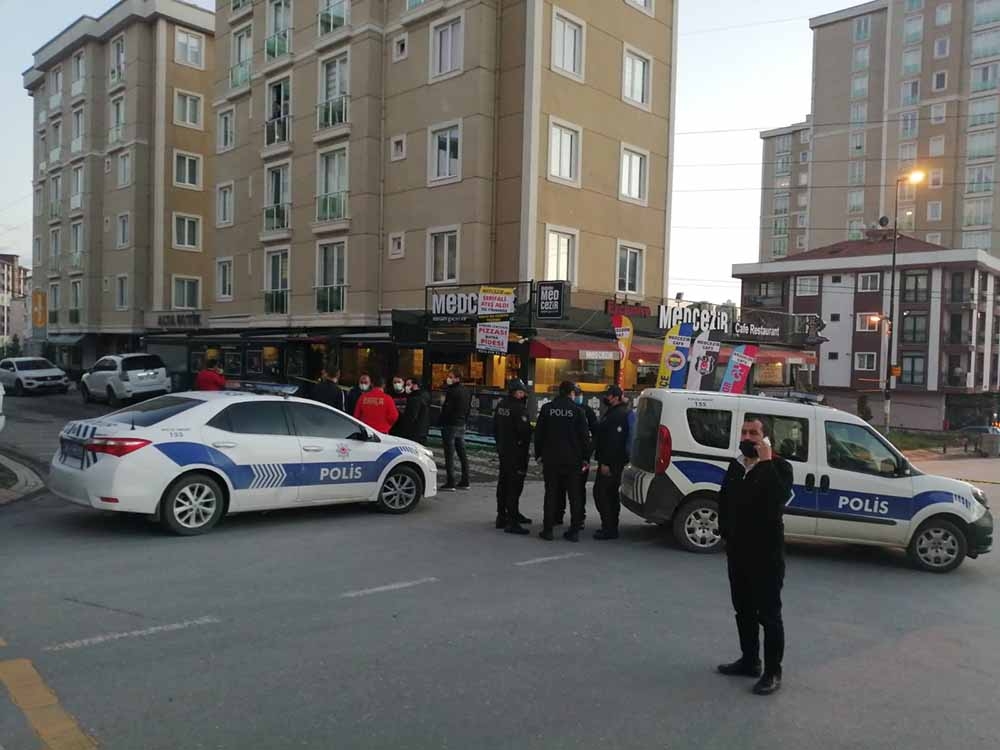 Ümraniye’de kafeye silahlı saldırı