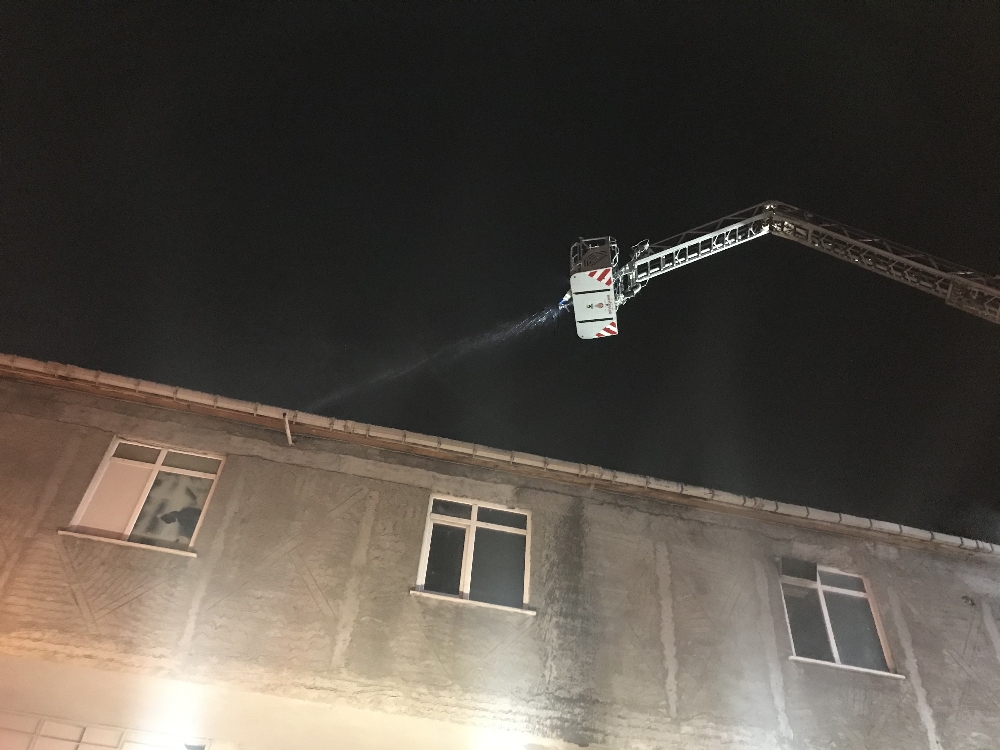 Ümraniye’de mobilya atölyesinin cila hanesinde korkutan yangın