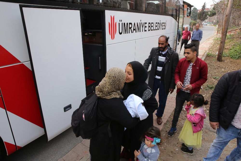 Ümraniye’den yola çıkan 23 Suriyeli memleketlerine döndü