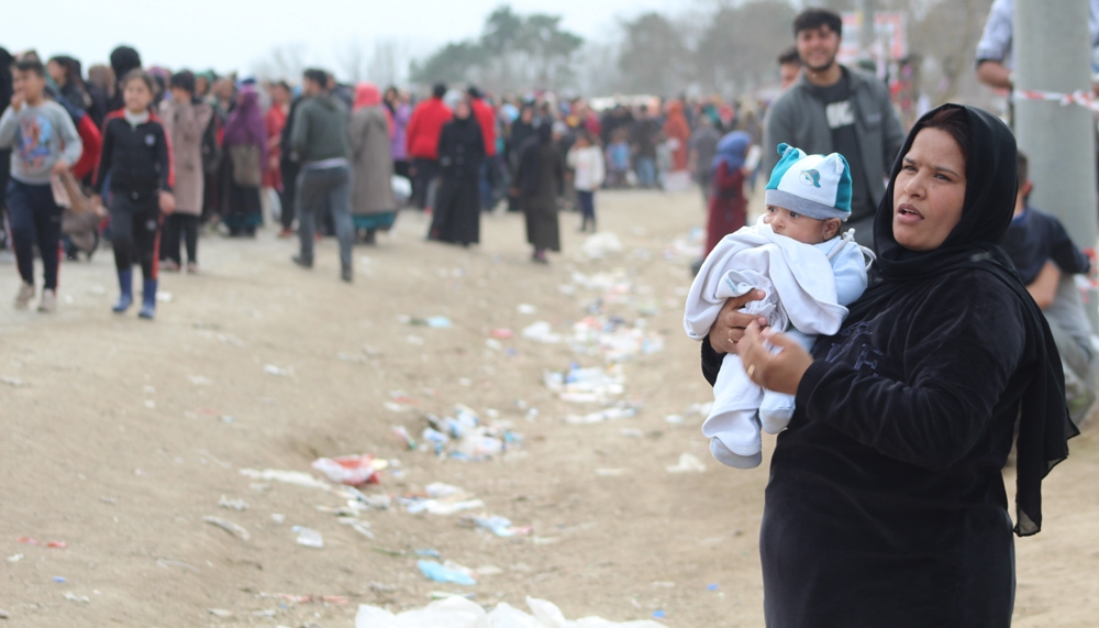 Umut yolculuğunun minik göçmenleri yürek sızlatıyor