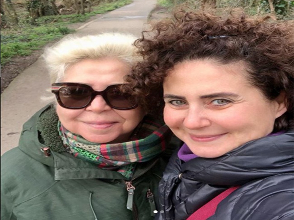 Ünlü oyuncu İngiltere’den Türkiye’ye son uçakla gelebildiğini söyledi