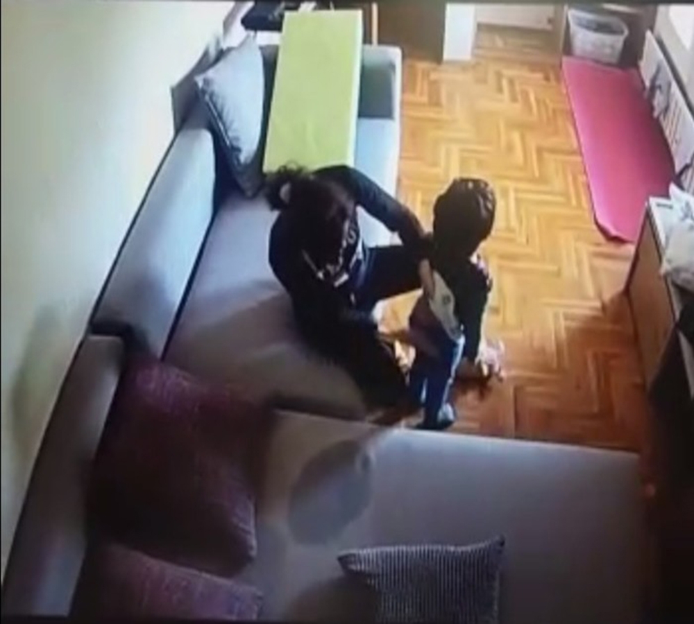 Ünlü Oyuncunun Yeğenine Şiddet Uygulayan Bakıcı Hakkında Karar