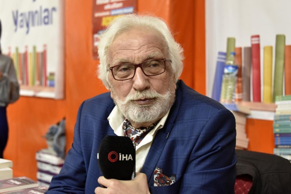 Ünlü tarihçi yazar Yavuz Bahadıroğlu hayatını kaybetti