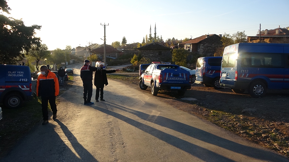 Uşak’ta yaşlı kadın için arama kurtarma çalışmaları devam ediyor