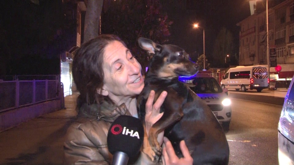 Üsküdar’da iş yerinde yangın çıktı, evin köpeği sahibini uyandırarak haber verdi