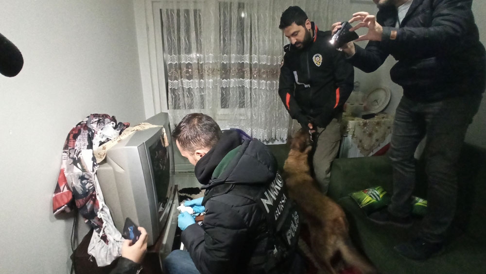 Uykularından Koç Başlarıyla Uyandılar