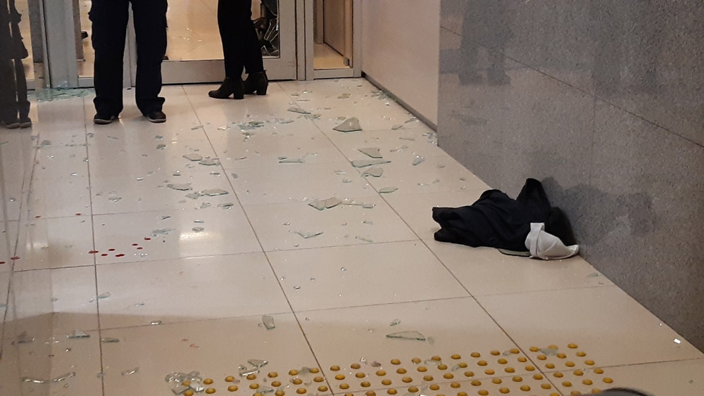 Uyuşturucu davasında 18 yıl alan sanık kapıyı kırarak kaçmaya çalıştı