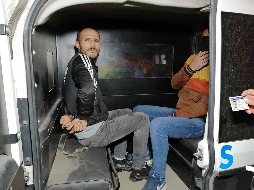 Uyuşturucuyla yakalanan şahıs hassas terazi için, “Annem istedi” dedi