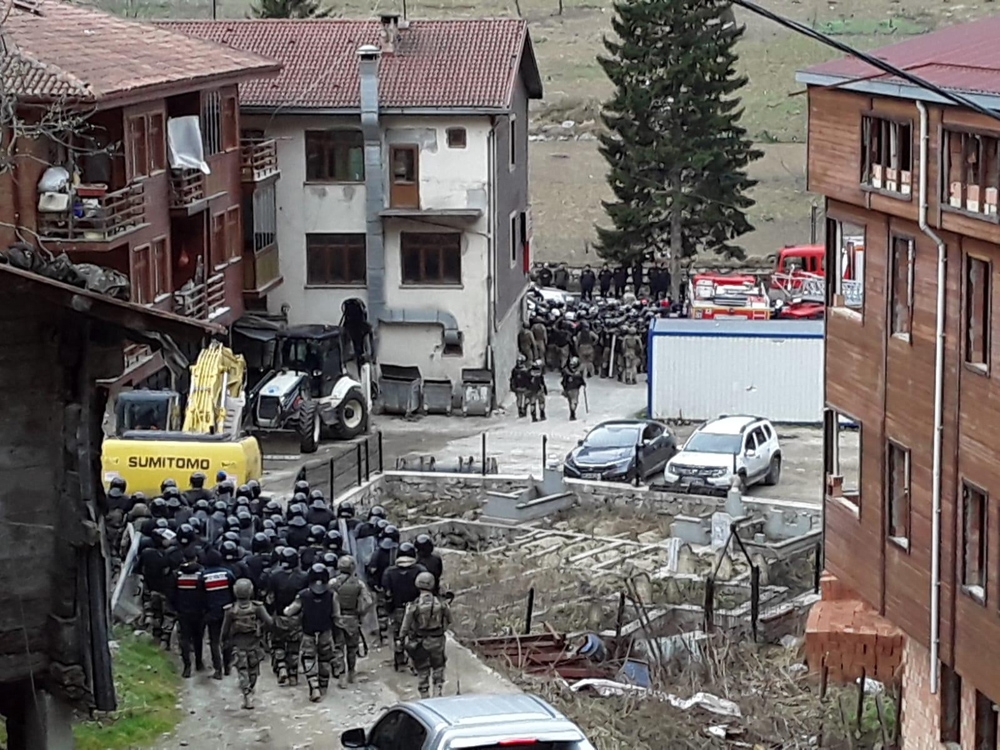 Uzungölde Yıkımlar Başladı