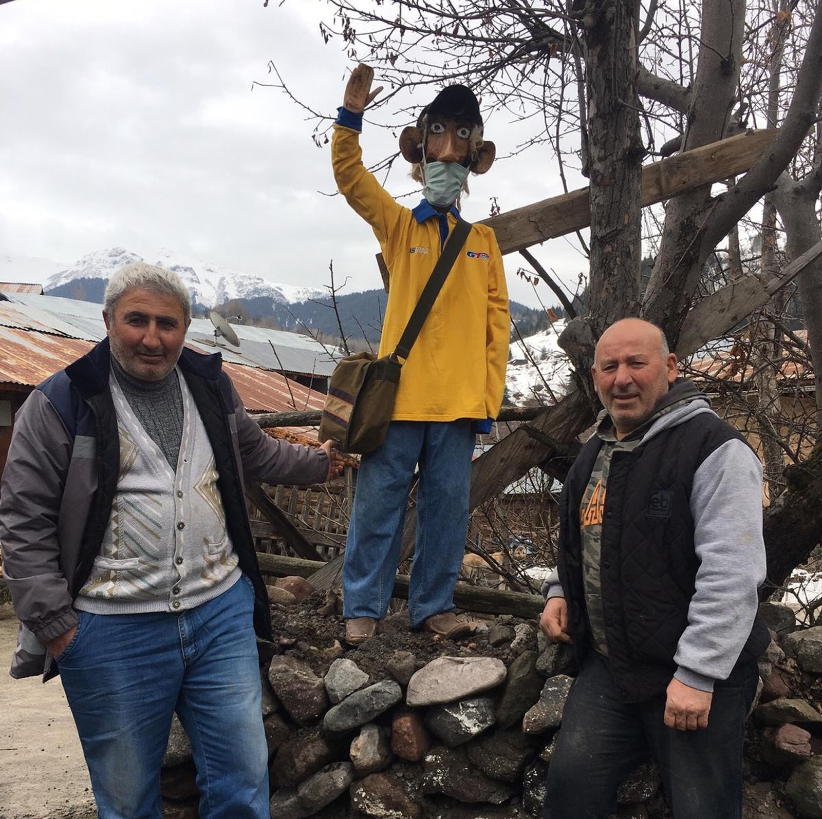 Vaka sayısı sıfır olan köyde ilginç korona önlemi