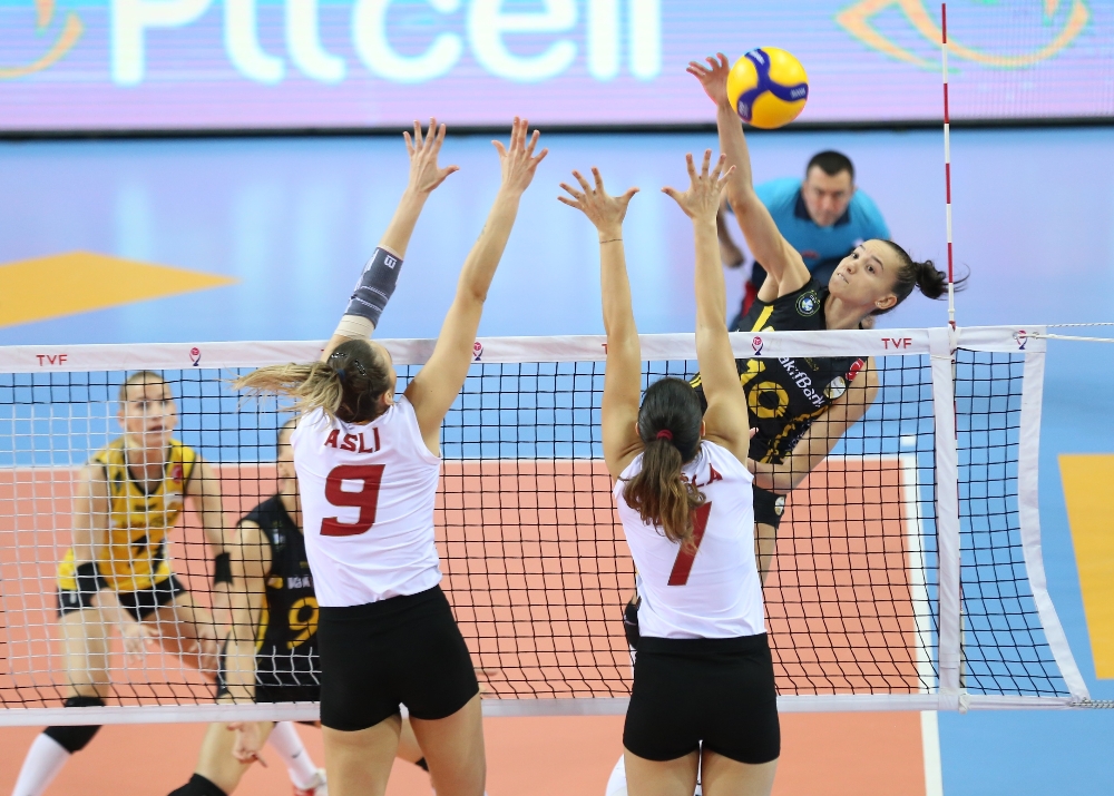 Vakıfbank, Galatasarayı 3-1 Mağlup Etti