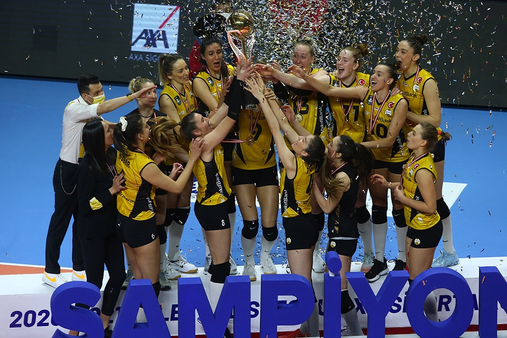 VakıfBank kupasının aldı
